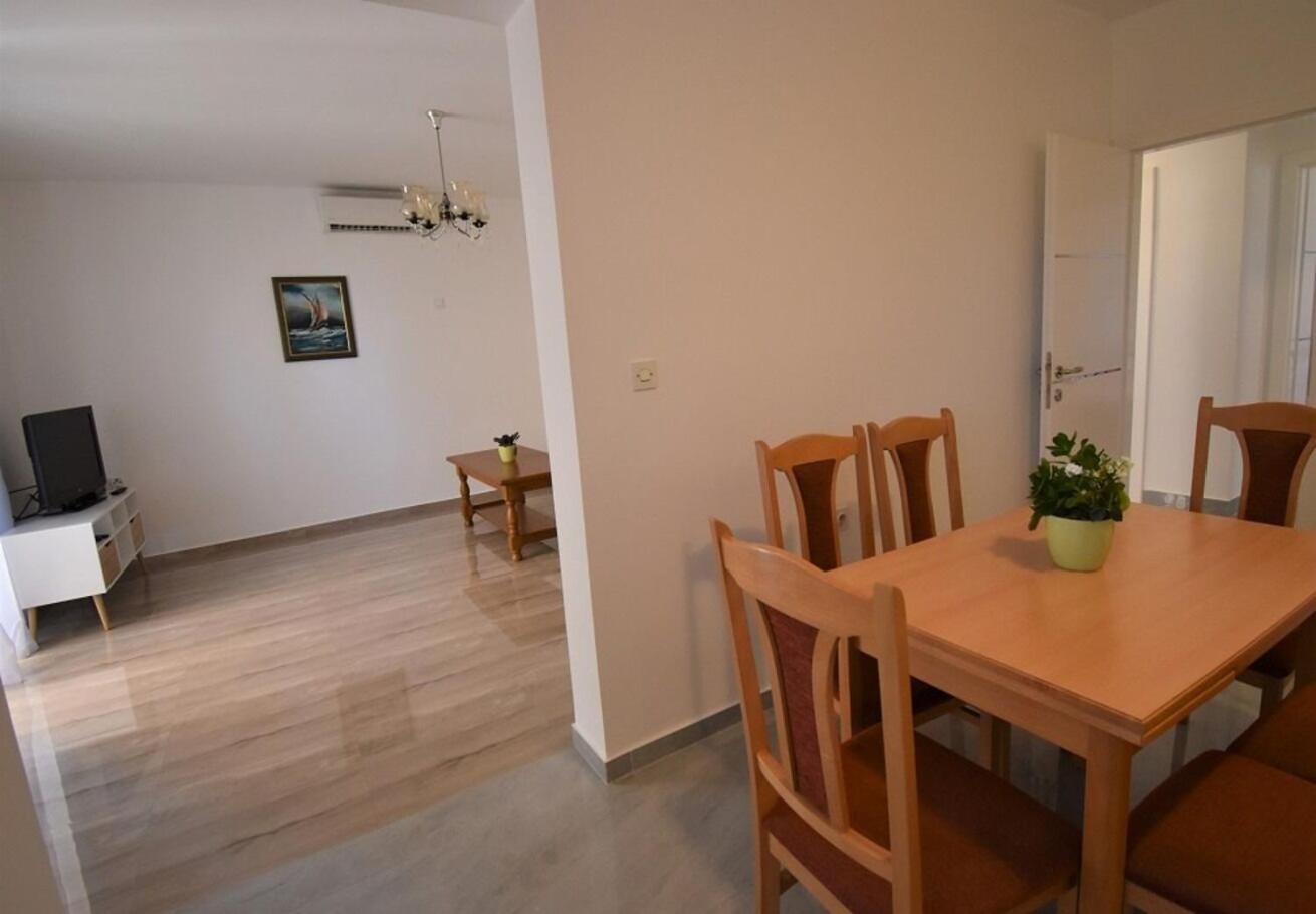 Holiday Home Branka - 80 M From Beach Vir Zewnętrze zdjęcie