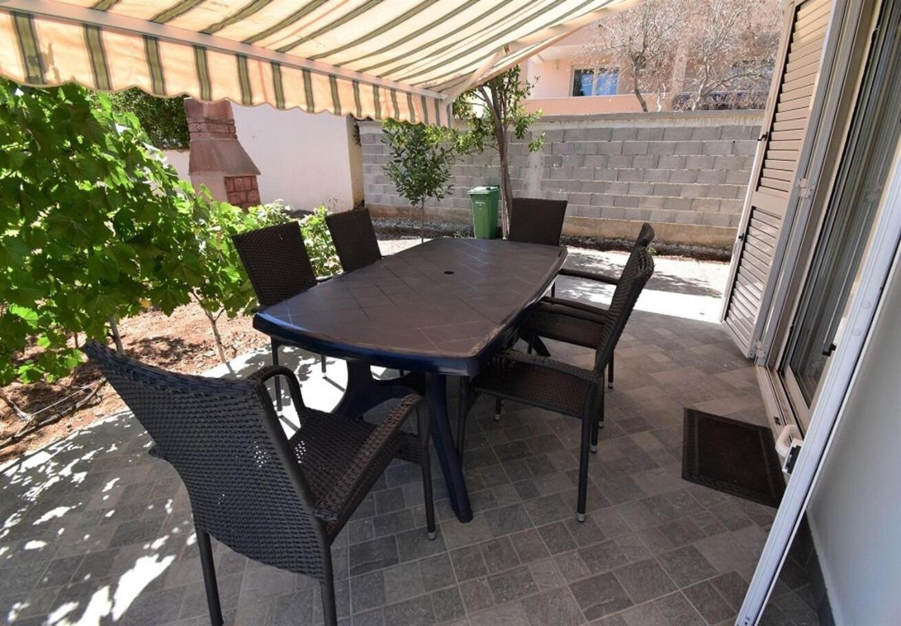 Holiday Home Branka - 80 M From Beach Vir Zewnętrze zdjęcie
